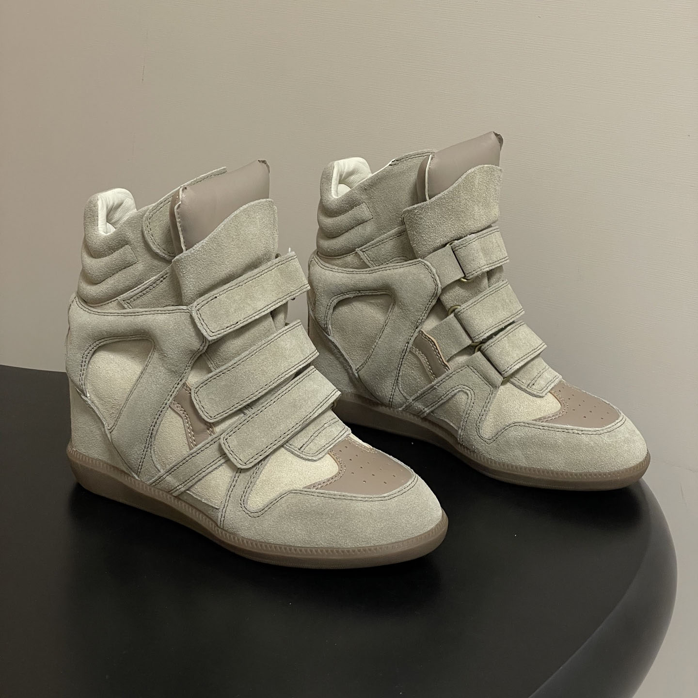 Women's Hidden Wedge Sneakers  - Velcro Hook Loop 리뷰 및 가격